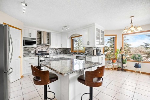 220 Edgeridge Gardens Nw, Calgary, AB 