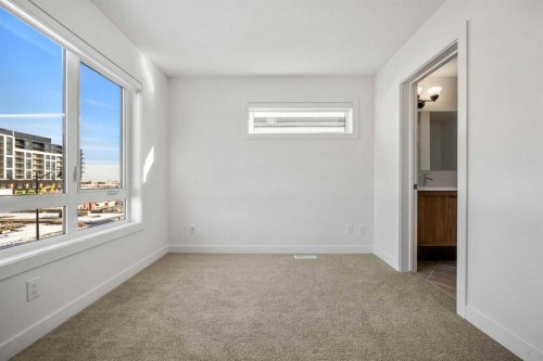 8341 8 Avenue Sw, Calgary, AB - Indoor Photo Showing Other Room