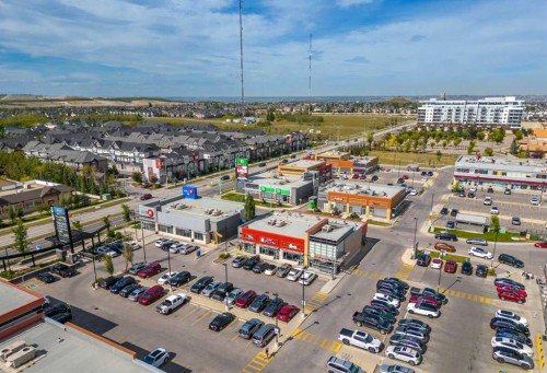 8341 8 Avenue Sw, Calgary, AB - Outdoor With View