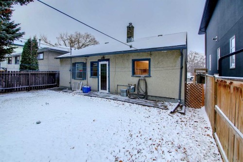 426 22 Avenue Ne, Calgary, AB - Outdoor With Exterior
