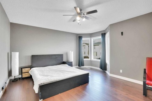 157 Riverview Park, Calgary, AB - Indoor Photo Showing Bedroom