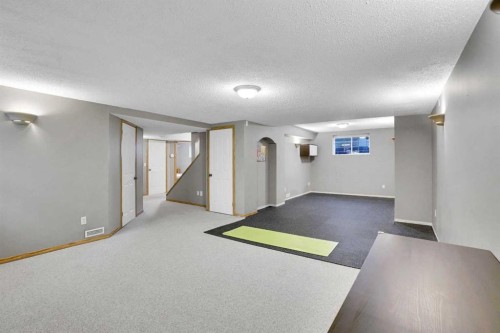 157 Riverview Park, Calgary, AB - Indoor