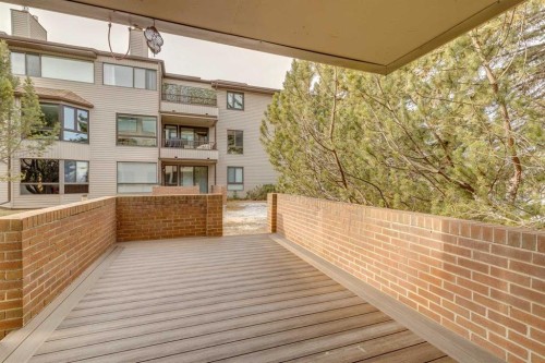 105-2425 90 Avenue Sw, Calgary, AB - Outdoor