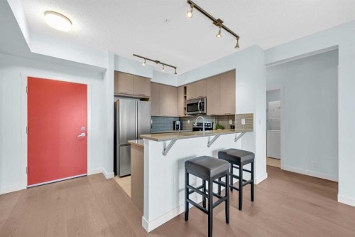 3115-175 Silverado Boulevard Sw, Calgary, AB - Indoor Photo Showing Kitchen