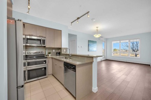 3115-175 Silverado Boulevard Sw, Calgary, AB - Indoor Photo Showing Kitchen