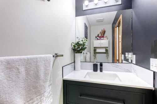 13 Mt. Aberdeen Manor Se, Calgary, AB - Indoor