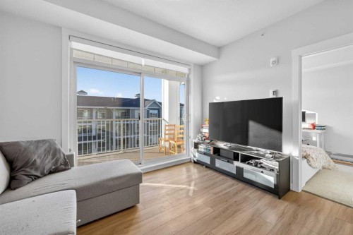 402-500 Auburn Meadows Common Se, Calgary, AB - Indoor Photo Showing Living Room