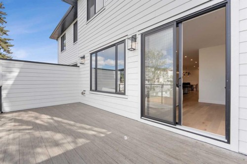 422 36 Avenue Nw, Calgary, AB - Outdoor With Exterior