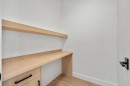 422 36 Avenue Nw, Calgary, AB  - Indoor 