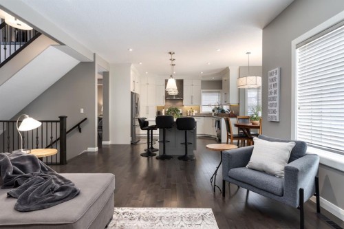 178 Mt Douglas Circle Se, Calgary, AB - Indoor Photo Showing Living Room