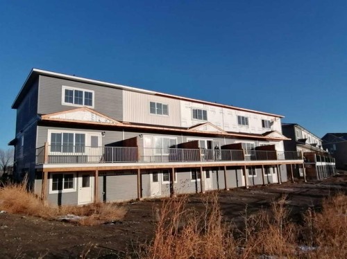 74-351 Monteith Drive Se, High River, AB - Outdoor