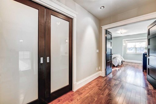 1707 Bowness Road Nw, Calgary, AB - Indoor Photo Showing Other Room