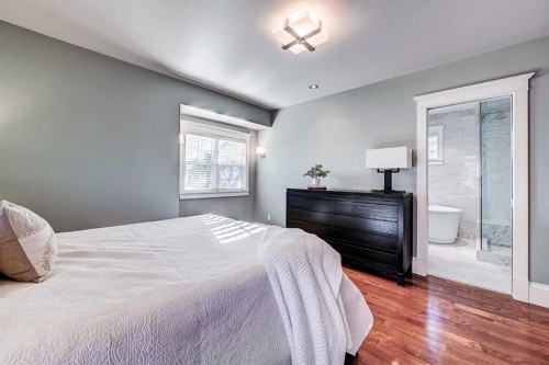 1707 Bowness Road Nw, Calgary, AB - Indoor Photo Showing Bedroom