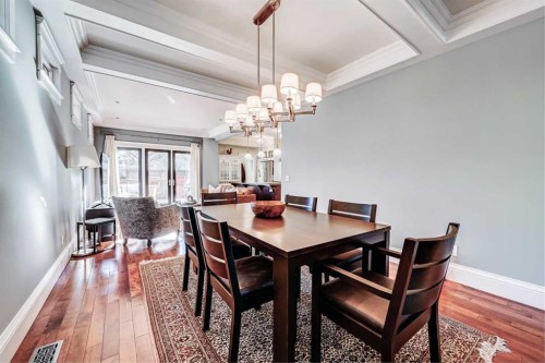 1707 Bowness Road Nw, Calgary, AB - Indoor Photo Showing Dining Room