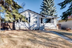 28 Winslow Crescent SW Calgary, AB T3C 2R1