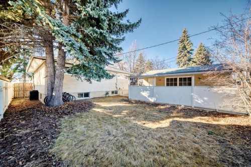28 Winslow Crescent Sw, Calgary, AB - Outdoor