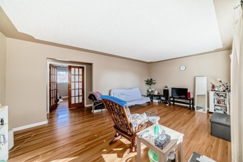 28 Winslow Crescent Sw, Calgary, AB - Indoor