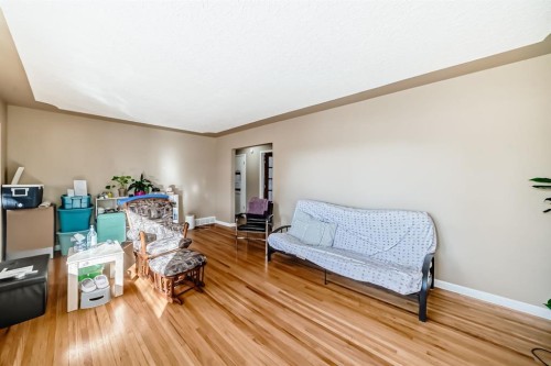 28 Winslow Crescent Sw, Calgary, AB - Indoor