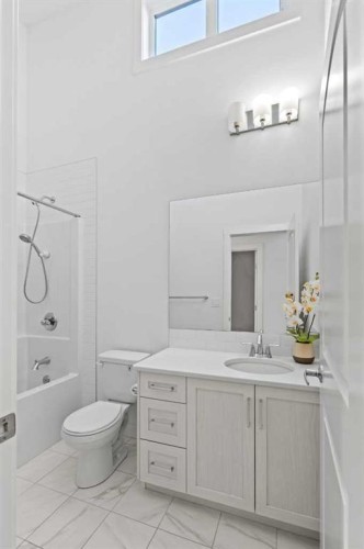 178 Sage Bluff Drive Nw, Calgary, AB - Indoor Photo Showing Bathroom
