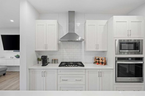 178 Sage Bluff Drive Nw, Calgary, AB - Indoor Photo Showing Kitchen