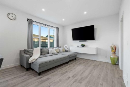 178 Sage Bluff Drive Nw, Calgary, AB - Indoor Photo Showing Living Room