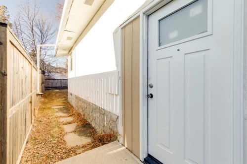 3394 Breton Close Nw, Calgary, AB -  With Exterior