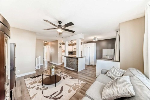 1013 Marcombe Crescent Ne, Calgary, AB - Indoor Photo Showing Living Room