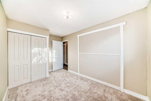 1013 Marcombe Crescent Ne, Calgary, AB - Indoor Photo Showing Other Room