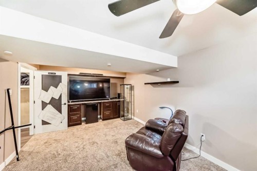 1013 Marcombe Crescent Ne, Calgary, AB - Indoor
