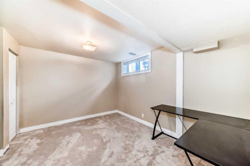 1013 Marcombe Crescent Ne, Calgary, AB - Indoor Photo Showing Other Room