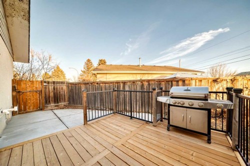 1013 Marcombe Crescent Ne, Calgary, AB - Outdoor With Exterior