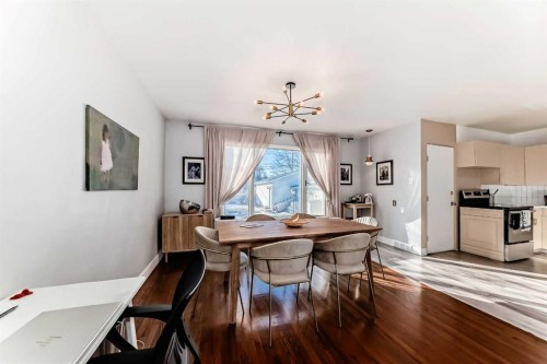 133 28 Avenue Ne, Calgary, AB - Indoor