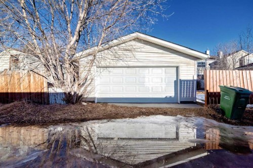 133 28 Avenue Ne, Calgary, AB - Outdoor