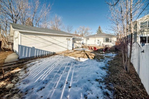133 28 Avenue Ne, Calgary, AB - Outdoor