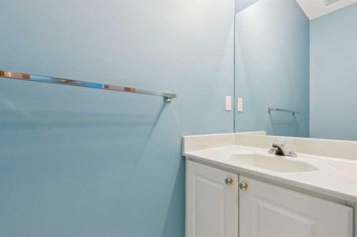 276 Hidden Valley Grove Nw, Calgary, AB - Indoor Photo Showing Bathroom