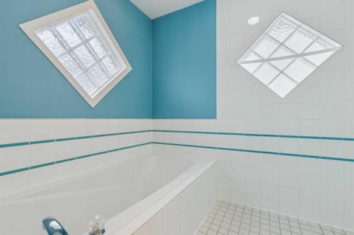 276 Hidden Valley Grove Nw, Calgary, AB - Indoor