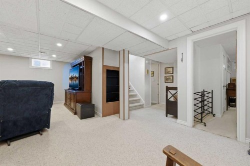 63 Huntmeadow Road Ne, Calgary, AB - Indoor