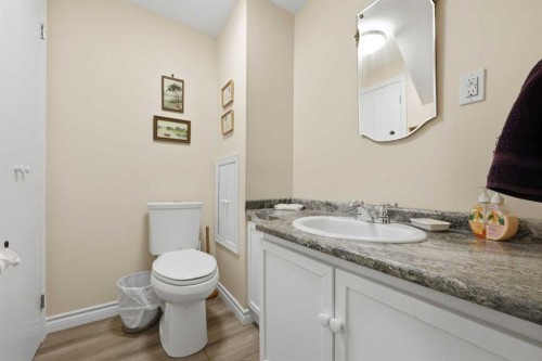 63 Huntmeadow Road Ne, Calgary, AB - Indoor Photo Showing Bathroom