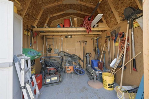 63 Huntmeadow Road Ne, Calgary, AB - Indoor