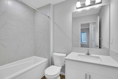 408 Windbury Link Sw, Airdrie, AB - Indoor Photo Showing Bathroom