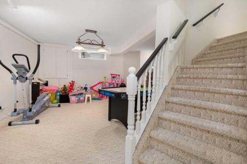 704 Woodside Drive, Airdrie, AB - Indoor Photo Showing Other Room