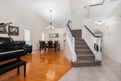 704 Woodside Drive, Airdrie, AB - Indoor Photo Showing Other Room