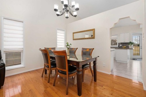704 Woodside Drive, Airdrie, AB - Indoor Photo Showing Dining Room