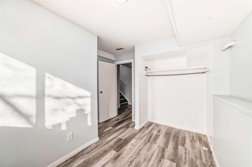 151F Pinehill Road Ne, Calgary, AB - Indoor Photo Showing Other Room