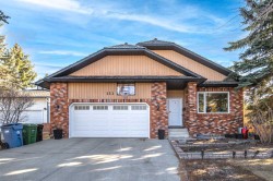 111 Edforth Place NW Calgary, AB T3A 3V3