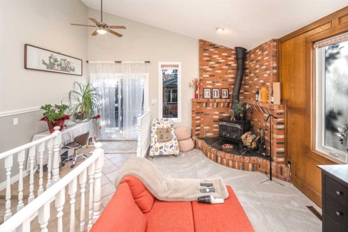 111 Edforth Place Nw, Calgary, AB - Indoor