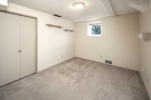 111 Edforth Place Nw, Calgary, AB - Indoor Photo Showing Other Room