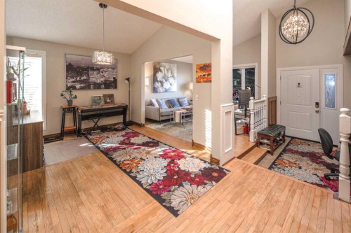 111 Edforth Place Nw, Calgary, AB - Indoor