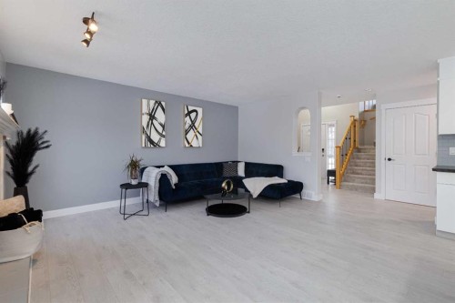 86 Cougarstone Court Sw, Calgary, AB - Indoor