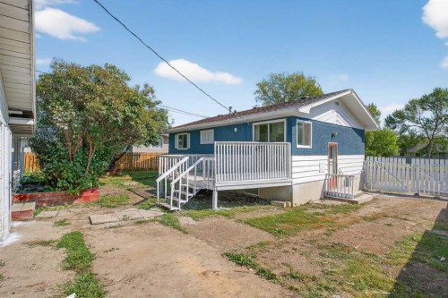5923 Centre Street Nw, Calgary, AB - Outdoor